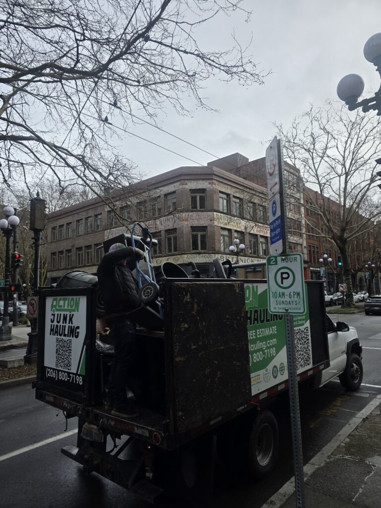 Eliminate Construction Waste Efficiently with Expert Junk Removal Services